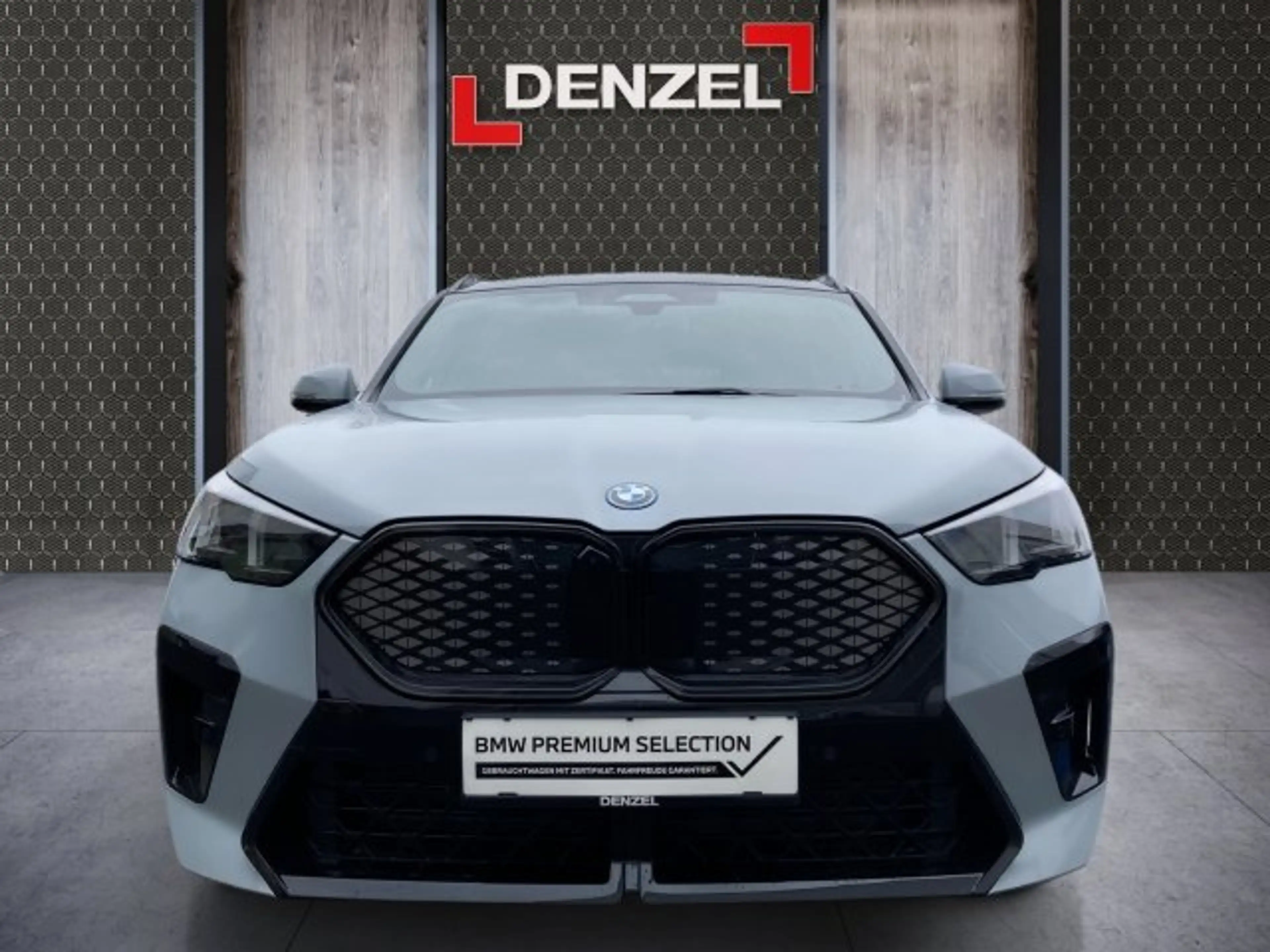 BMW iX2 xDrive30 U10 — photo 13