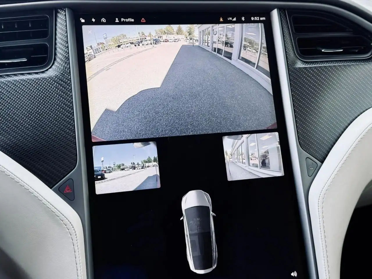 Tesla Model X photo Tesla Model X