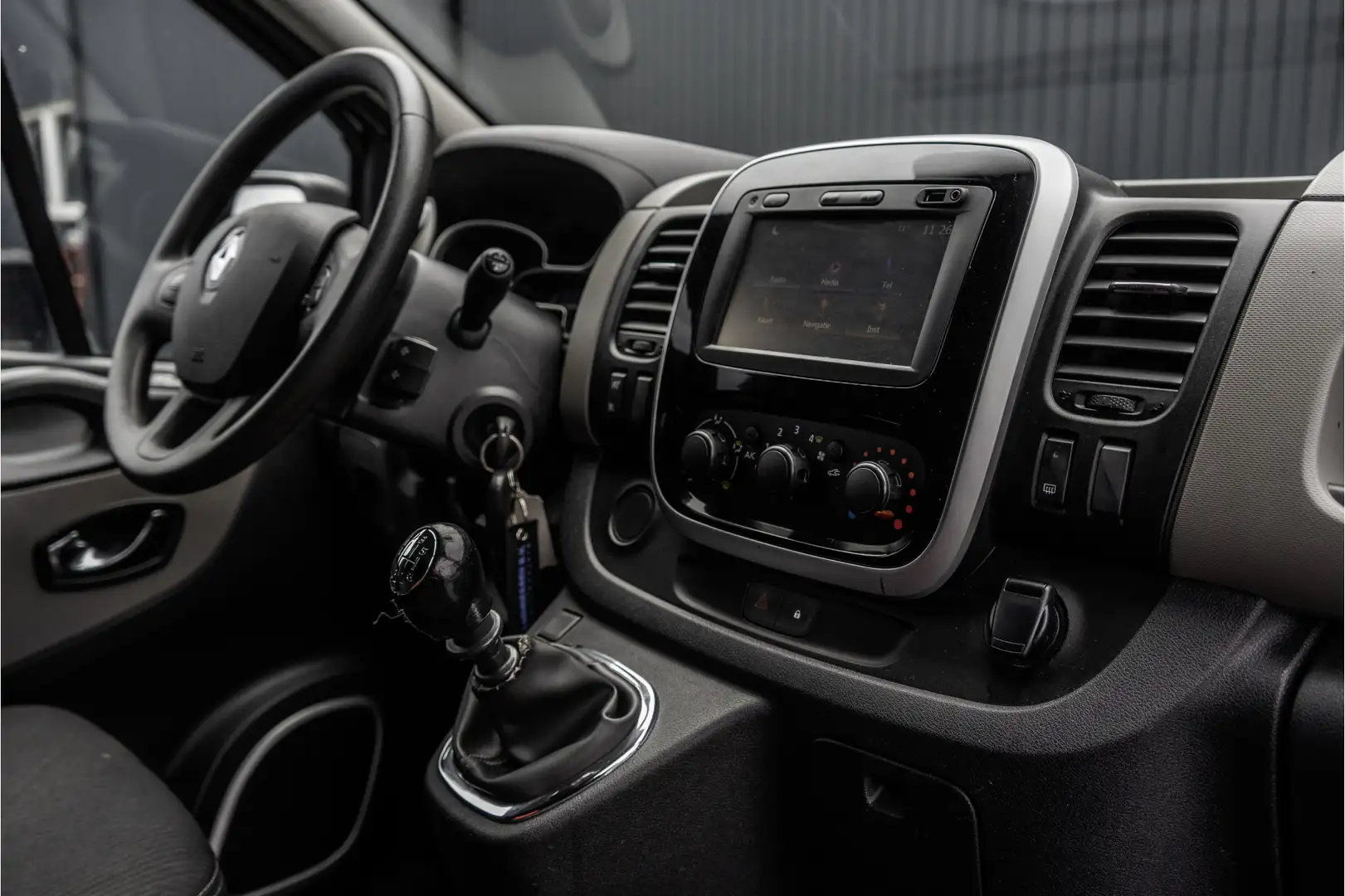 Renault Trafic dCi 125PK | L2H1 | Camera | Navigatie | Cruise | A Grigio - 2