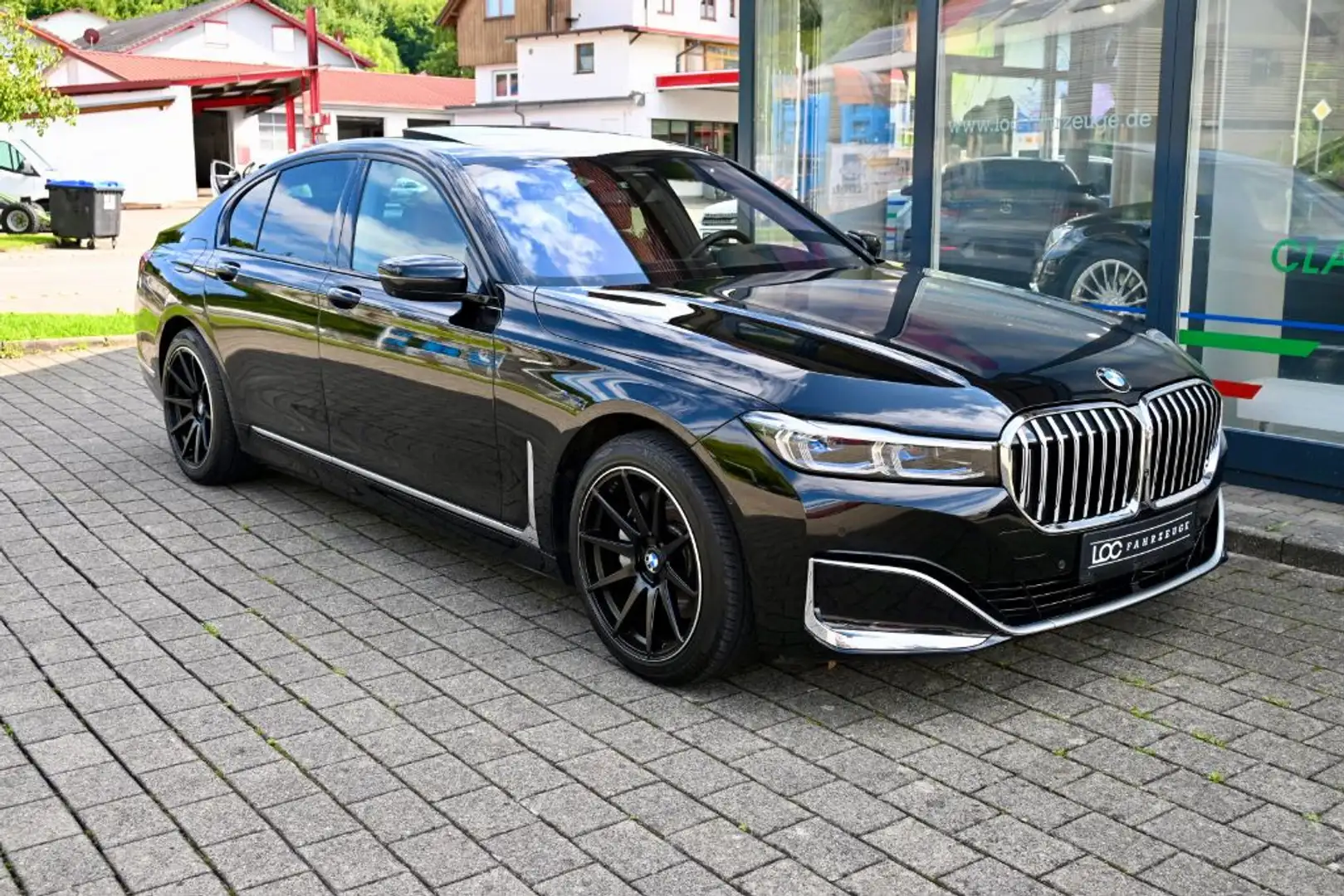 BMW 730 730d L M Hochglanz Shadow Line Schwarz - 1