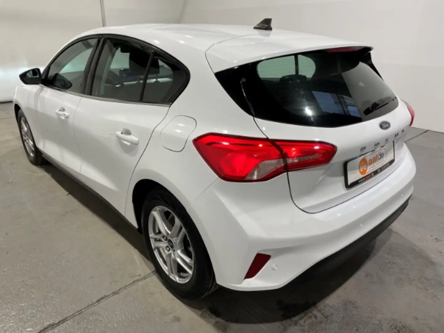 Ford Focus 1.5 EcoBlue Cool&Connect EU6d-T Navi LED PDC Weiß - 2