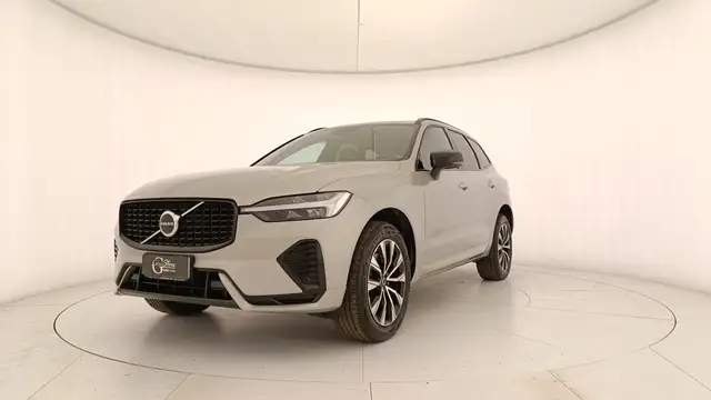 Volvo XC60 2.0 b4 Plus Dark auto