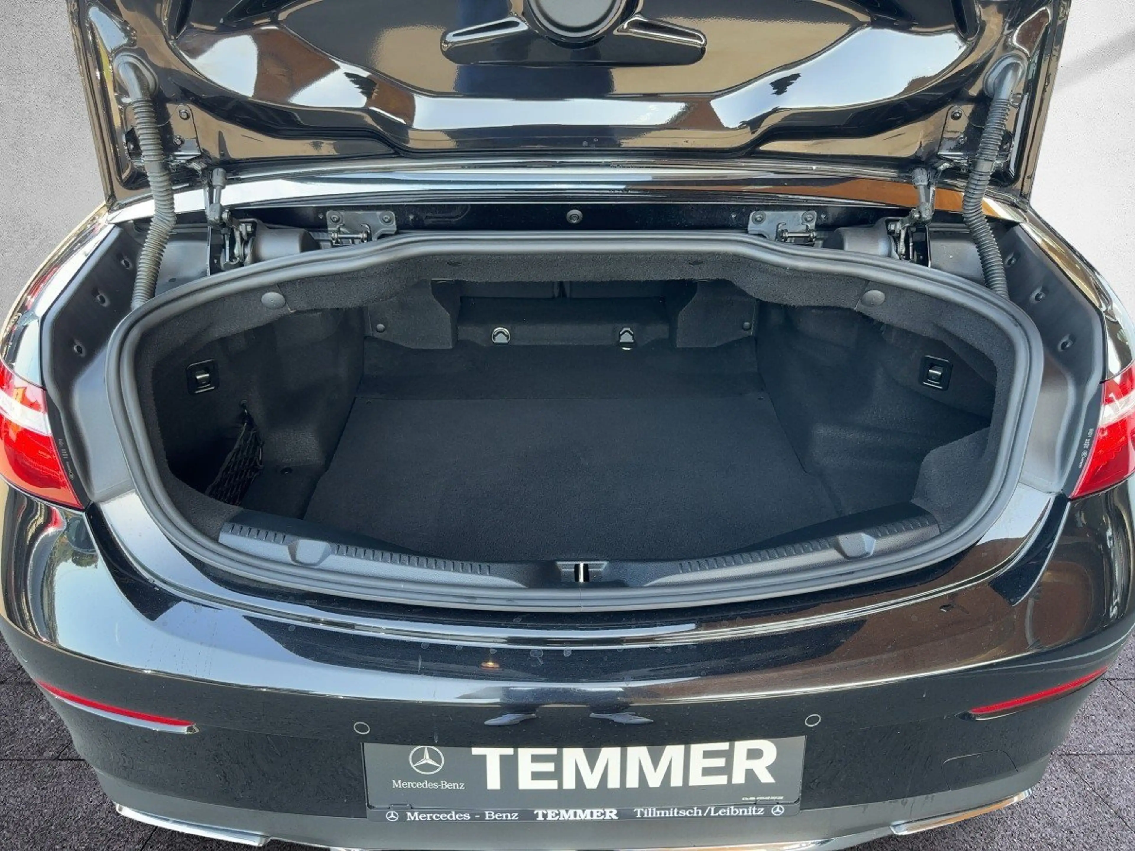 Mercedes-Benz E 400 d 4MATIC Cabriolet AMG MBeam Widescreen — photo 7