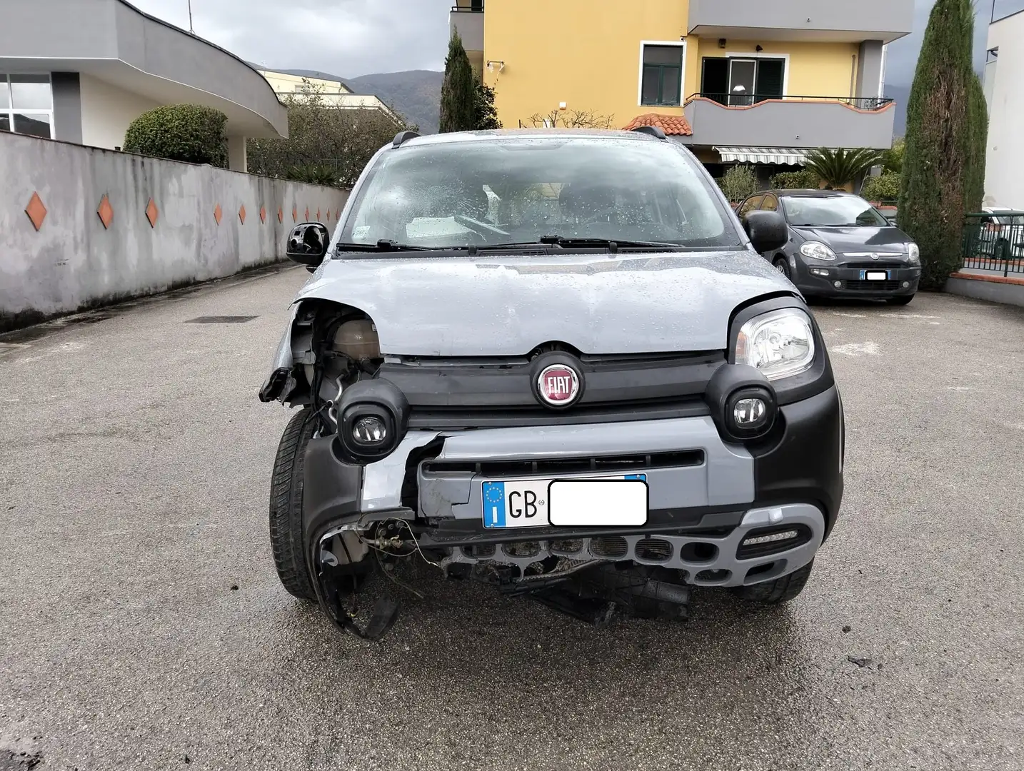 Fiat Panda Panda  1.0 hybrid City Cross SINISTRATA Grau - 2
