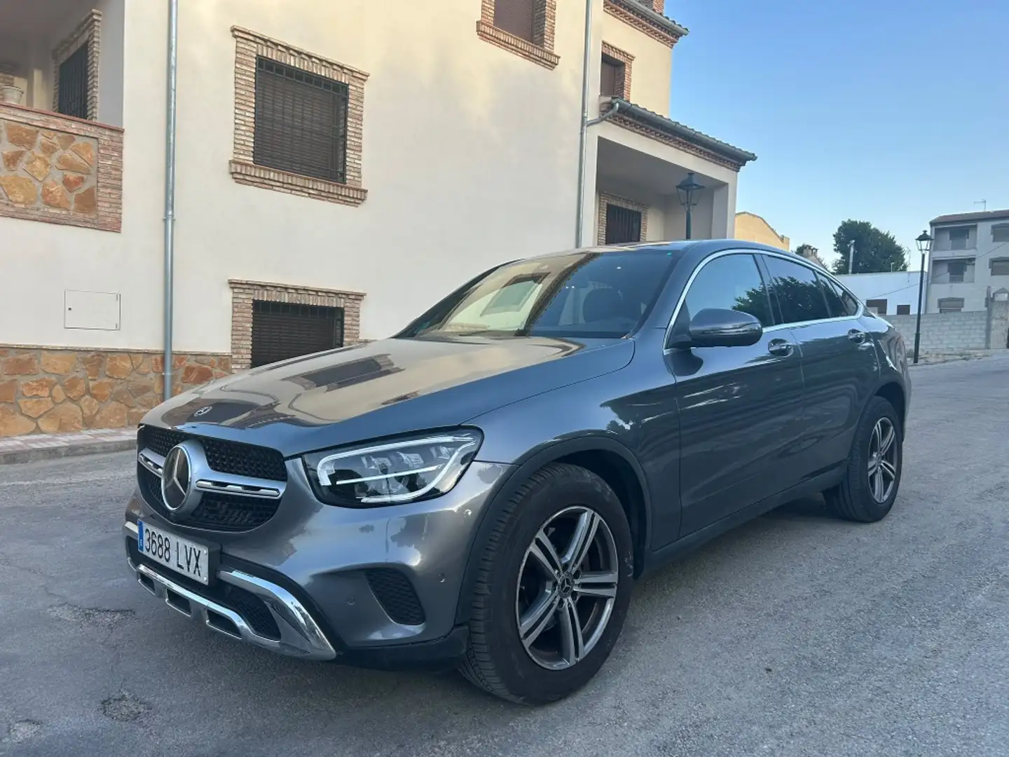 Mercedes-Benz GLC 220 Coupé 220d 4Matic 9G-Tronic Gris - 2