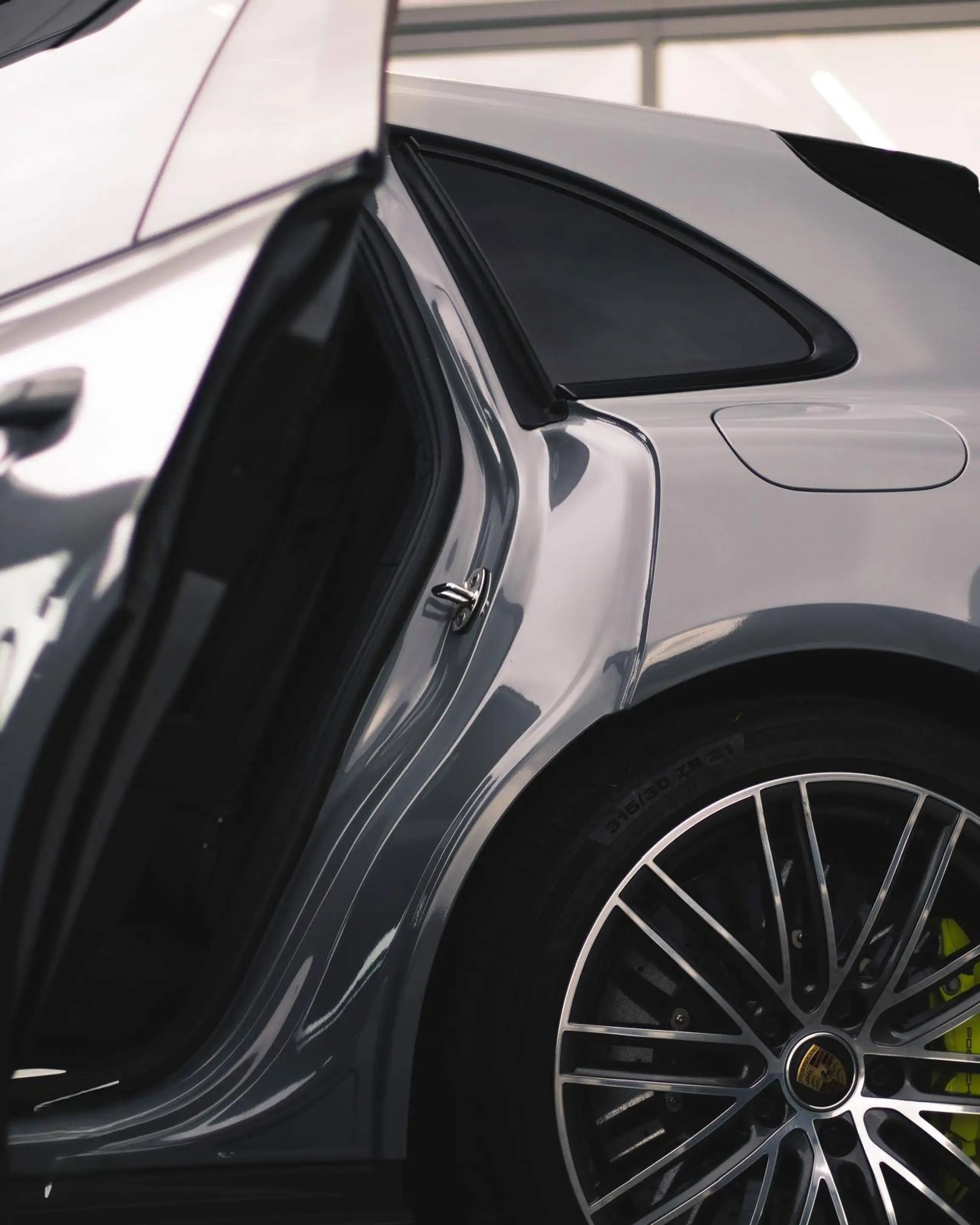 Porsche Panamera Turbo S E-Hybrid Turismo DT.FZG. NARDO GRAU APPROVED — photo 8