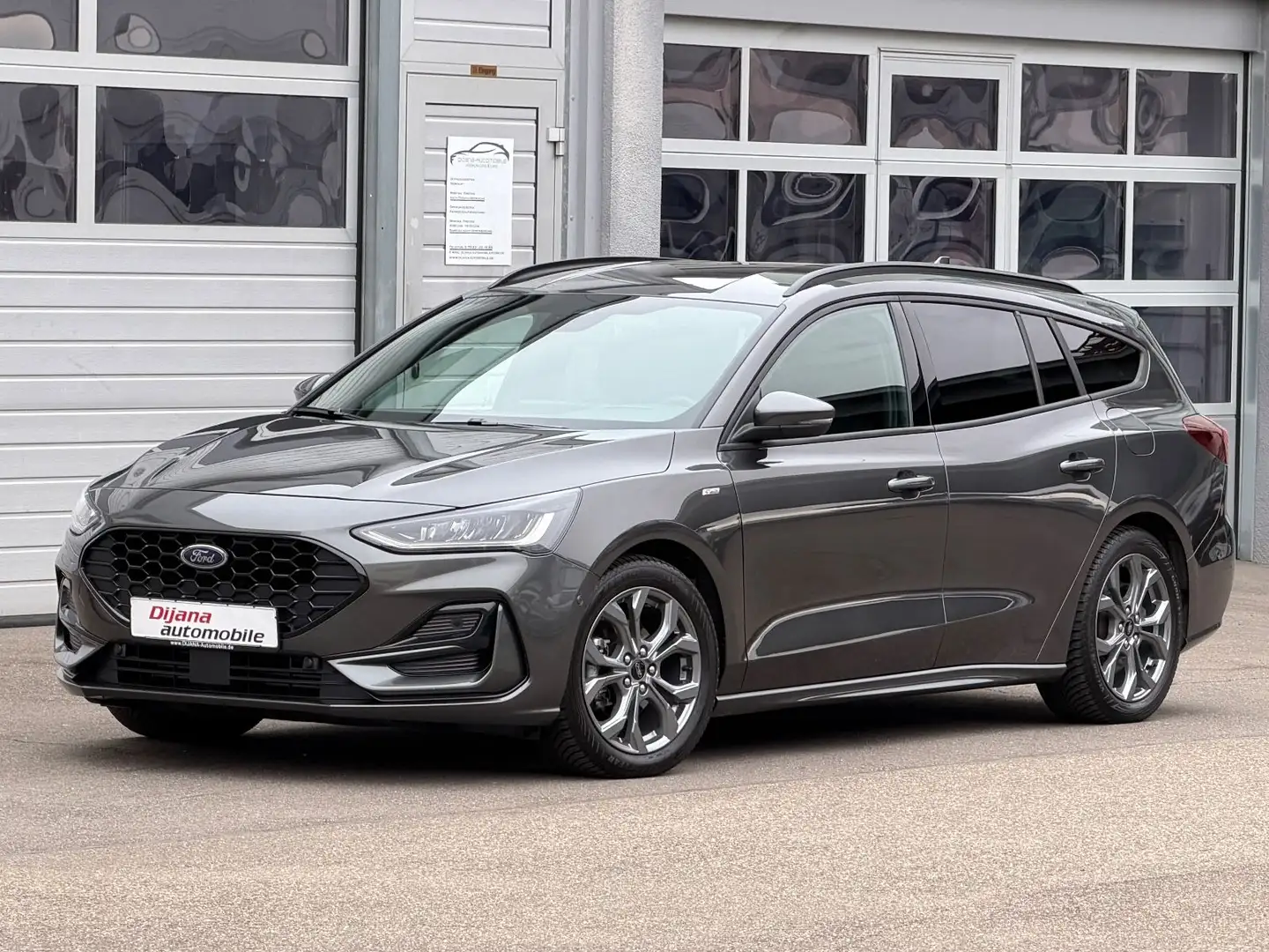 Ford Focus Turnier ST-Line X Aut HuD LED Blis 1Hd TOP Grau - 1