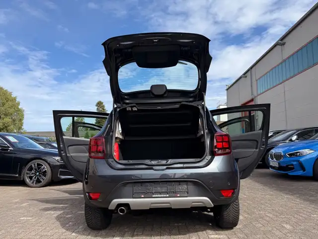 Dacia Sandero view 15