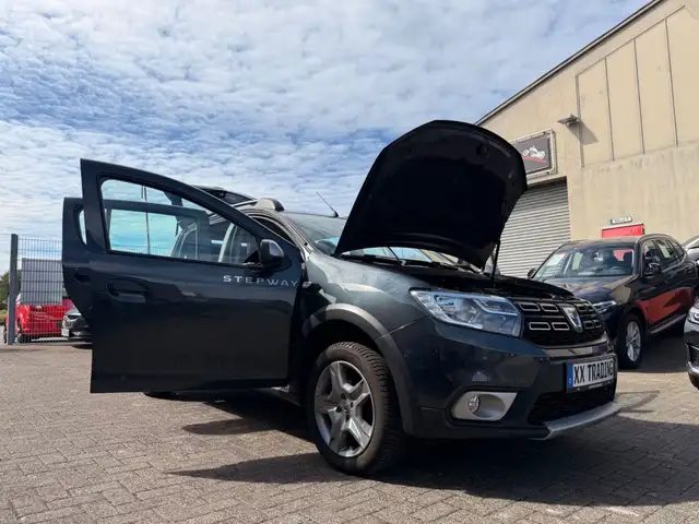 Dacia Sandero view 12