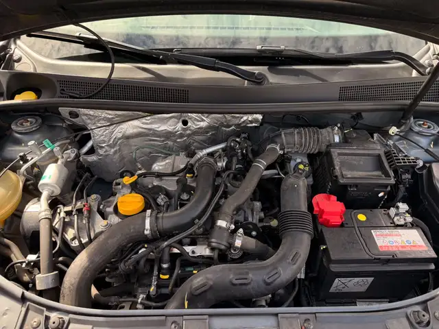 Dacia Sandero view 11