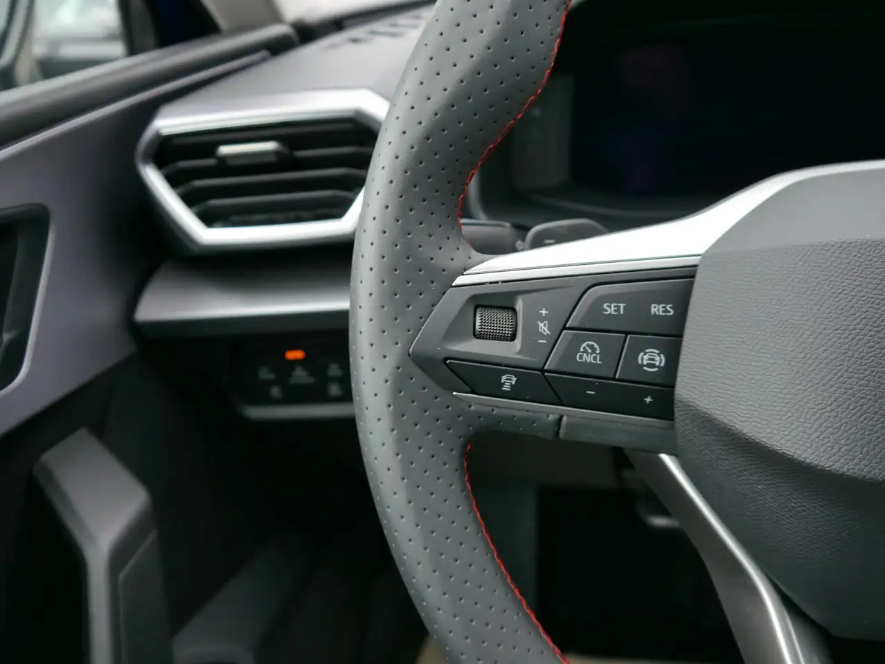 SEAT Leon 2026 — фото 12
