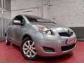 Toyota Yaris 1.33i VVT-i Chill Out II MMT * BLTH * 174 x 42 M * Gris - thumbnail 2