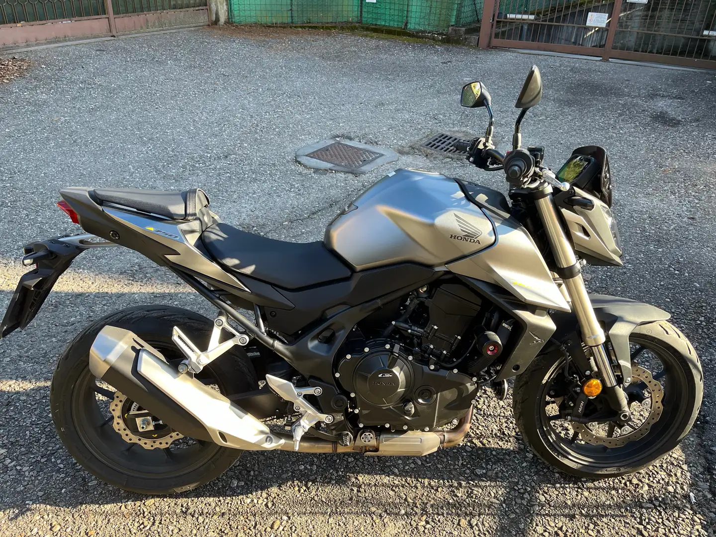 Honda Hornet Grigio - 2