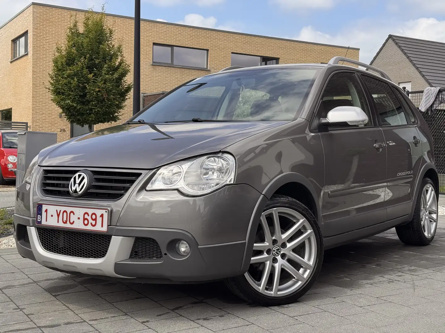 Volkswagen Polo Cross 1.4 Automaat CrossPolo*DAB*Carplay*airco*park.sens Bronze - 1