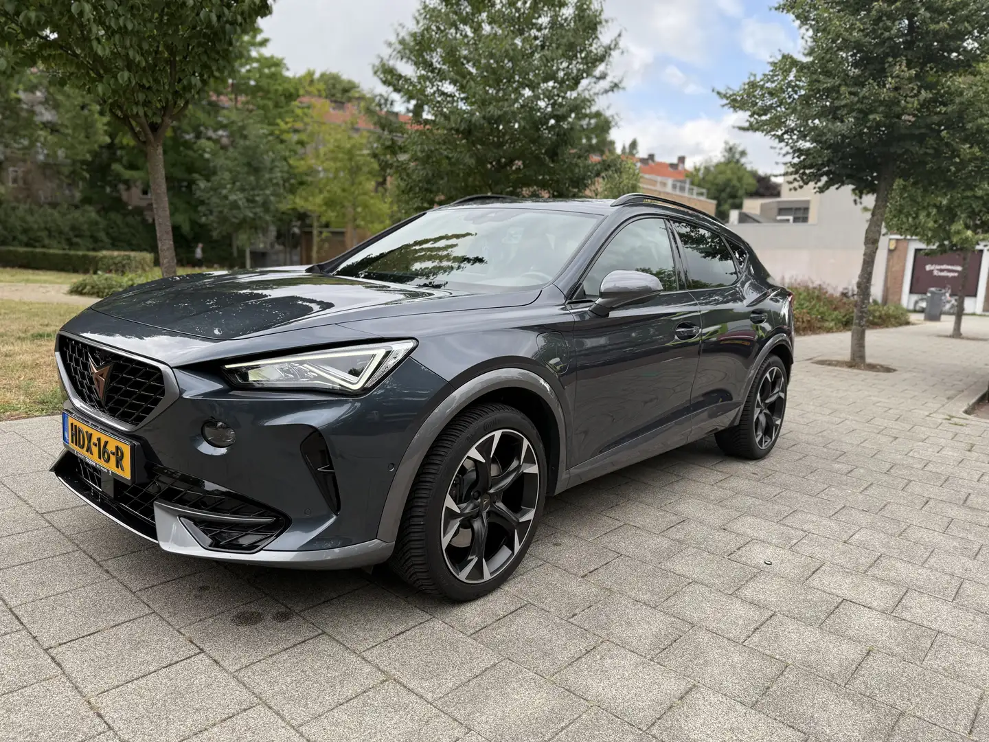 CUPRA Formentor Cupra Formentor VZ E-HYBRID - PANO - 360 - FULL Grau - 1