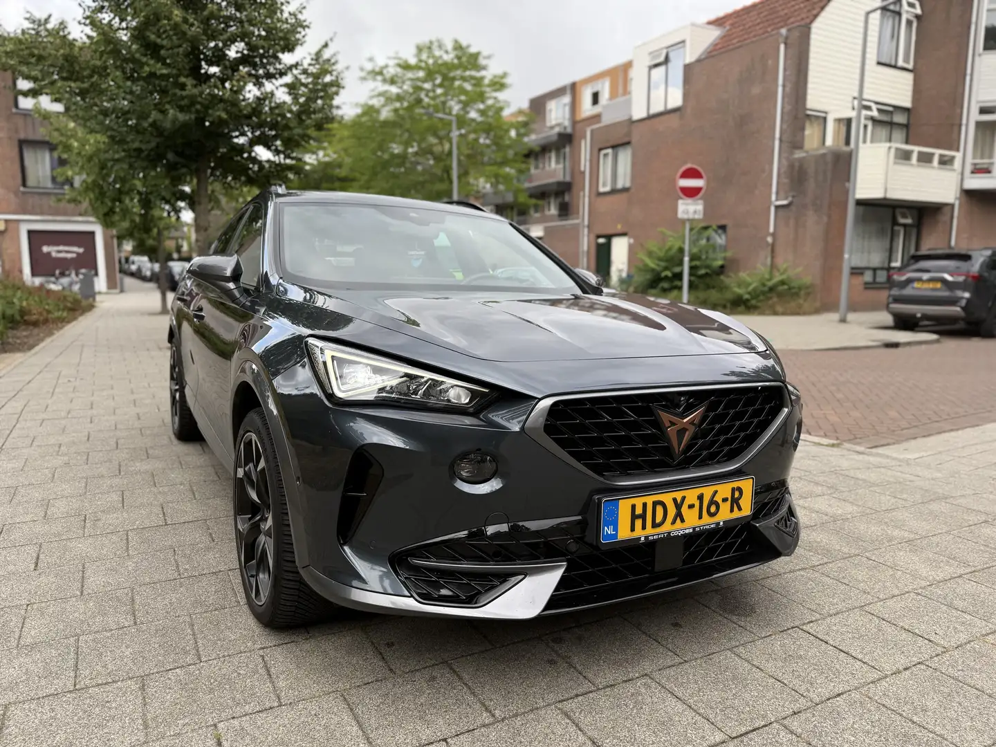 CUPRA Formentor Cupra Formentor VZ E-HYBRID - PANO - 360 - FULL Grau - 2