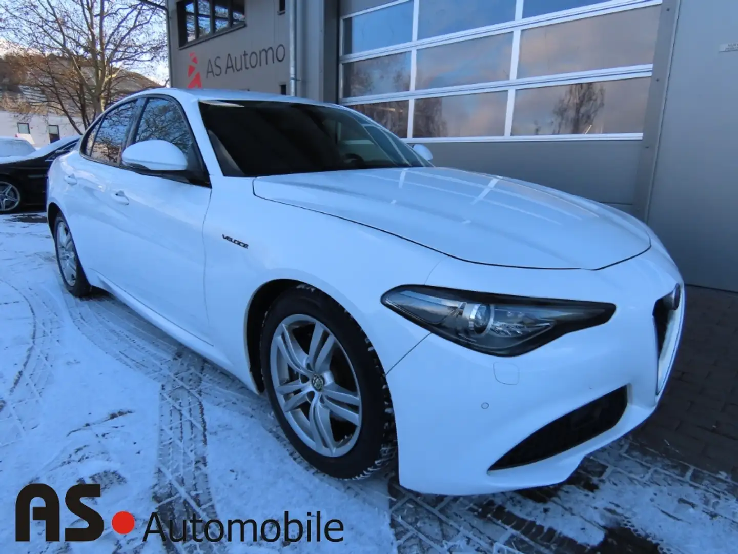 Alfa Romeo Giulia Super 2.Hd*Navi*Nav*Bi-Xen*Keyl*Kamera Weiß - 1