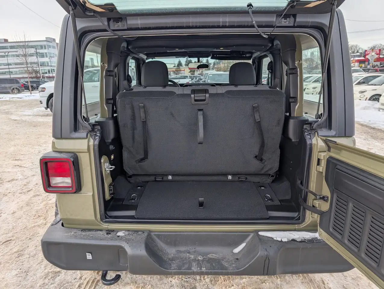 Jeep Wrangler снимка Jeep Wrangler