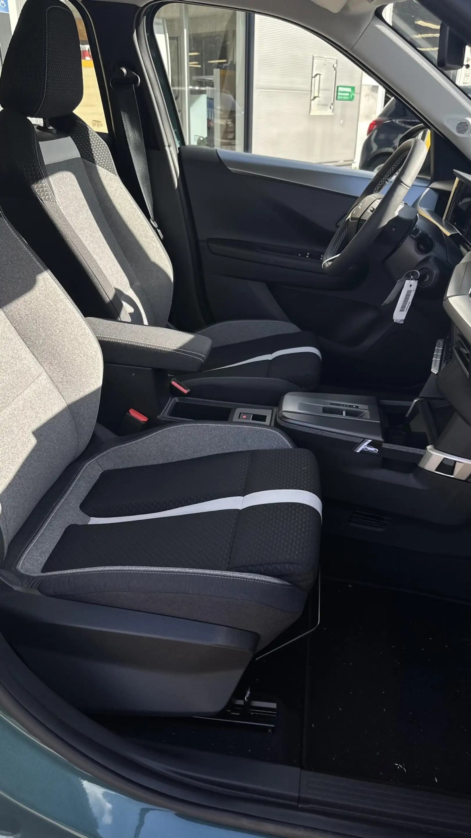 Opel Frontera Edition 1.2 **Allwetter/PDC/Touch** — photo 9