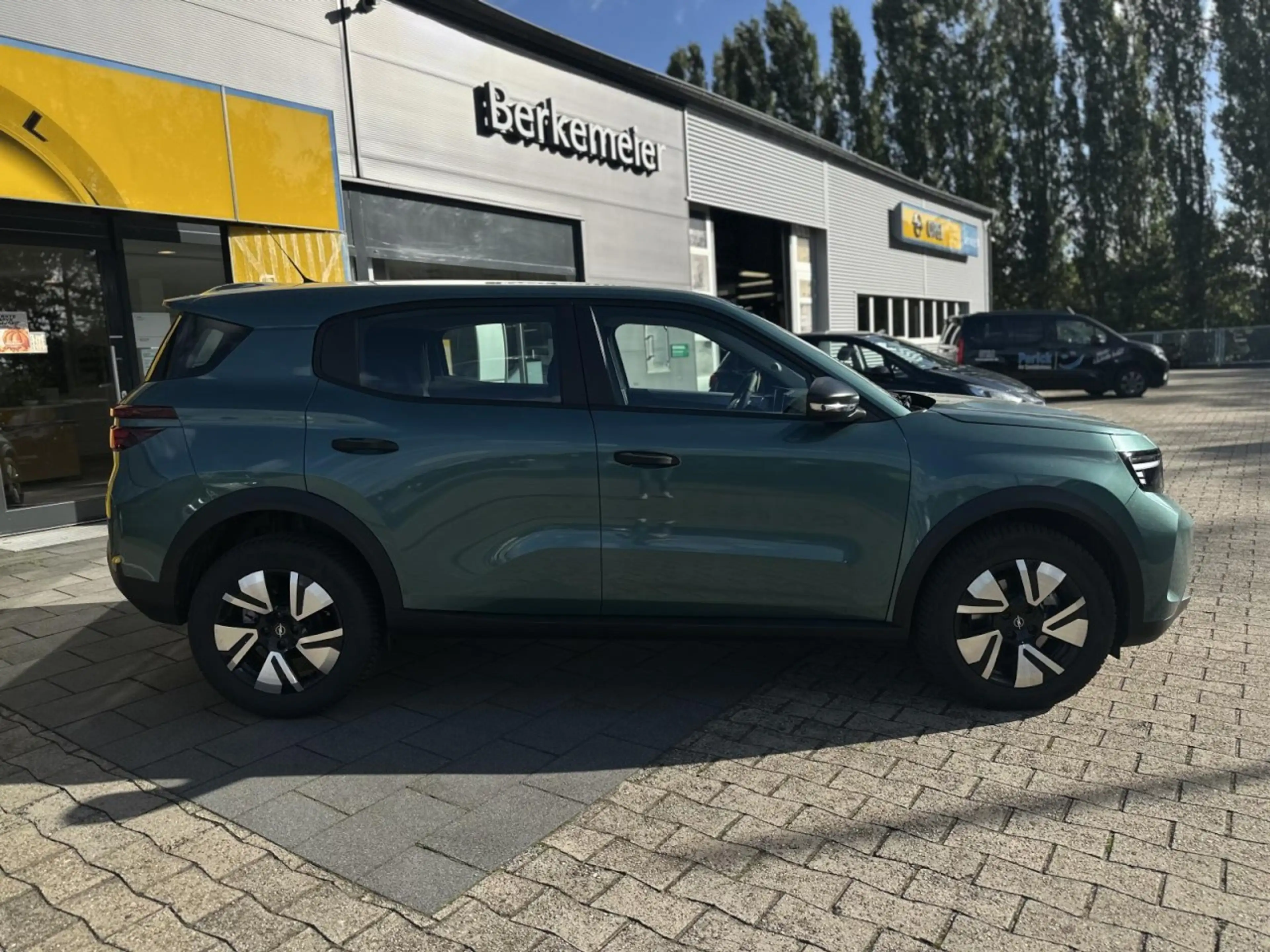 Opel Frontera Edition 1.2 **Allwetter/PDC/Touch** — photo 2