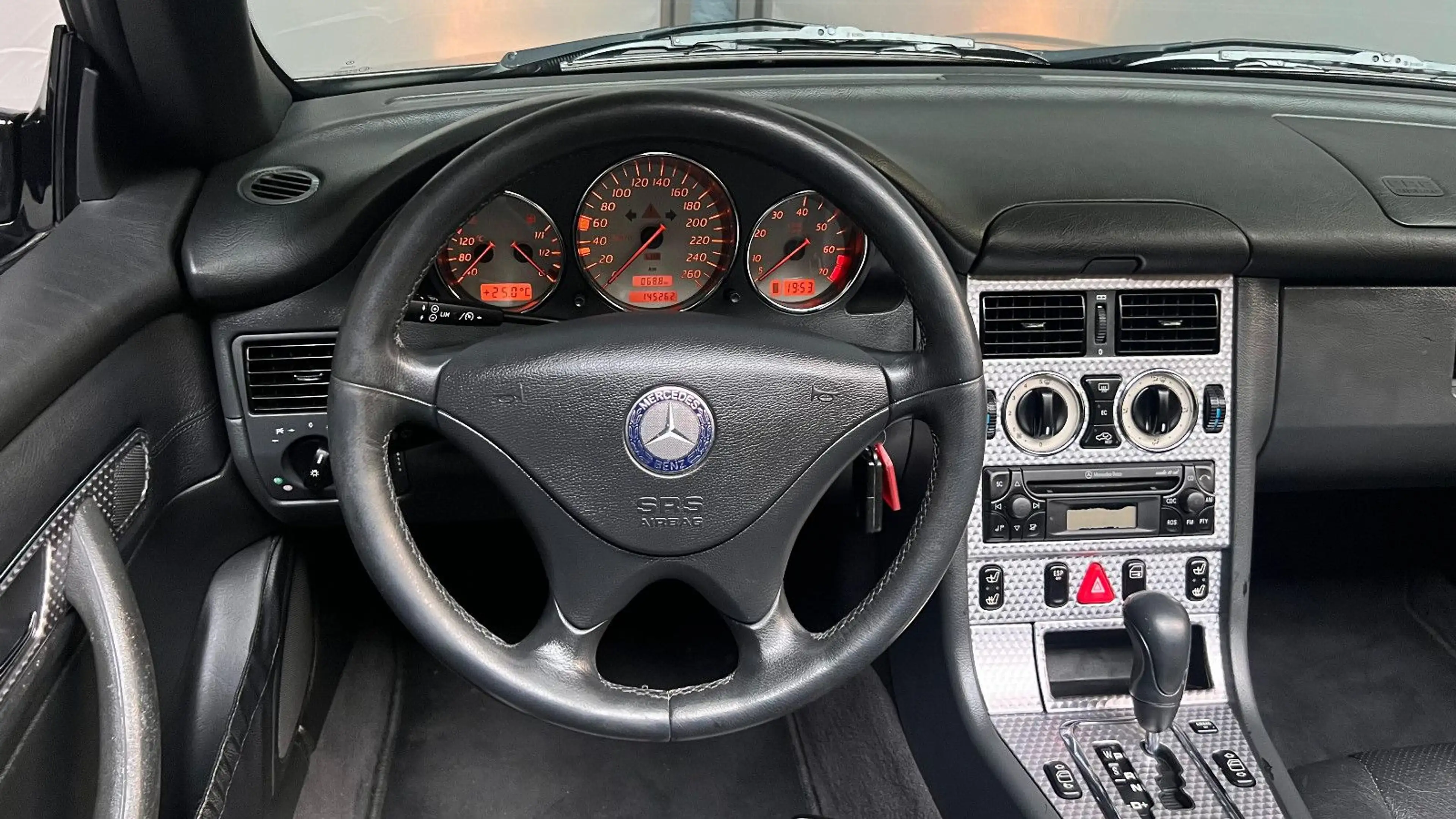 Mercedes-Benz SLK 230 KOMPRESSOR Leder Roadster R170 — photo 14