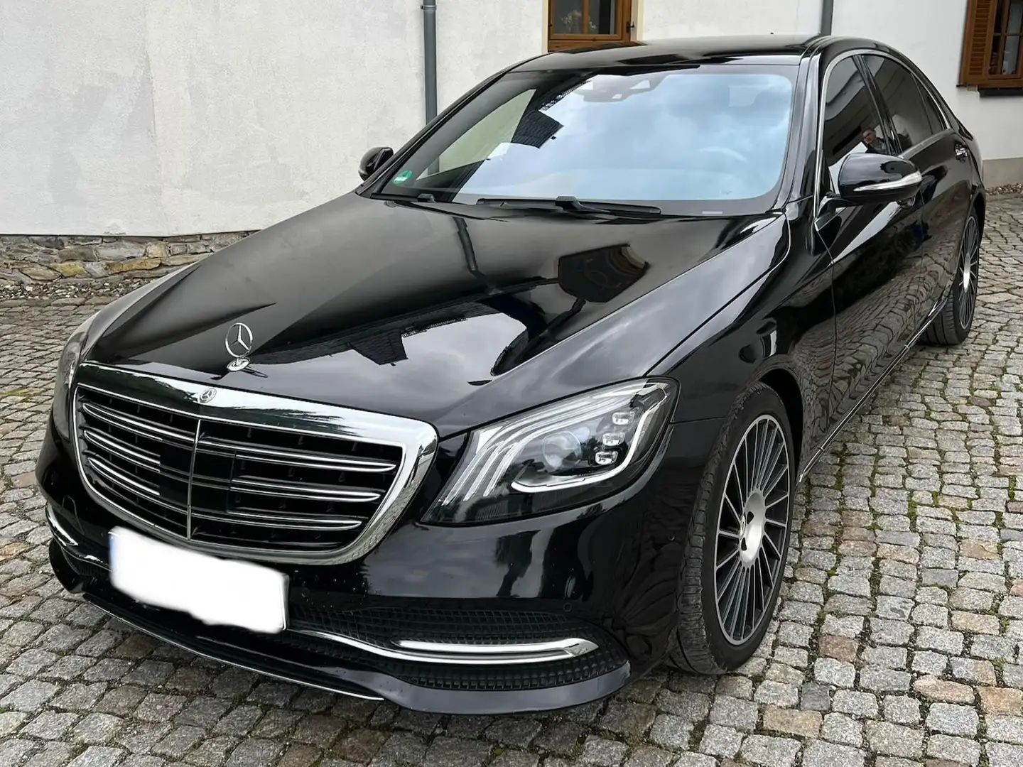 Mercedes-Benz S 560 S-Klasse L 4Matic 9G-TRONIC Schwarz - 2