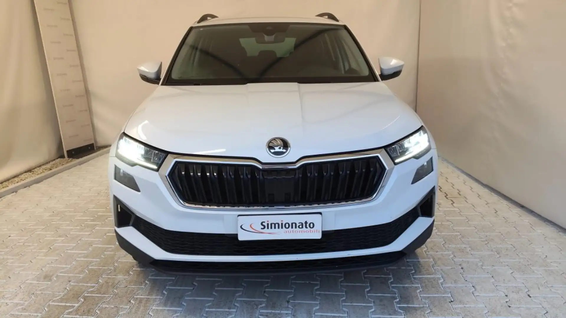 Skoda Karoq 2.0 TDI EVO SCR 115 CV DSG Ambition Blanc - 2