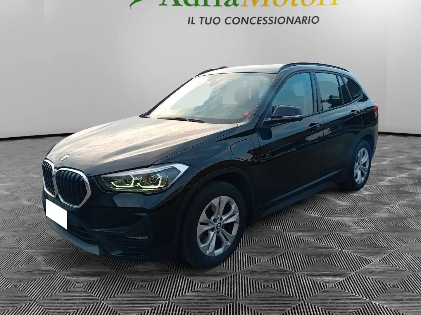 BMW X1 X1 xDrive25e Business Advantage Noir - 1