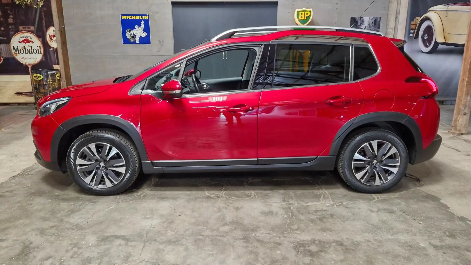 Peugeot 2008 1.2 PureTech GT-line 110PK | Rijklaar | Camera | D Rot - 2