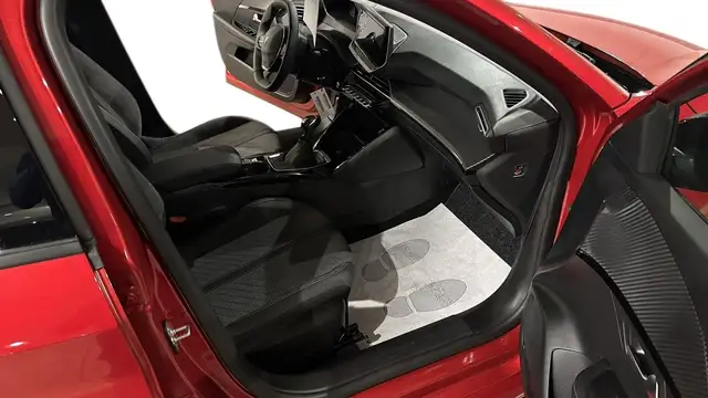 Peugeot 208 view 7