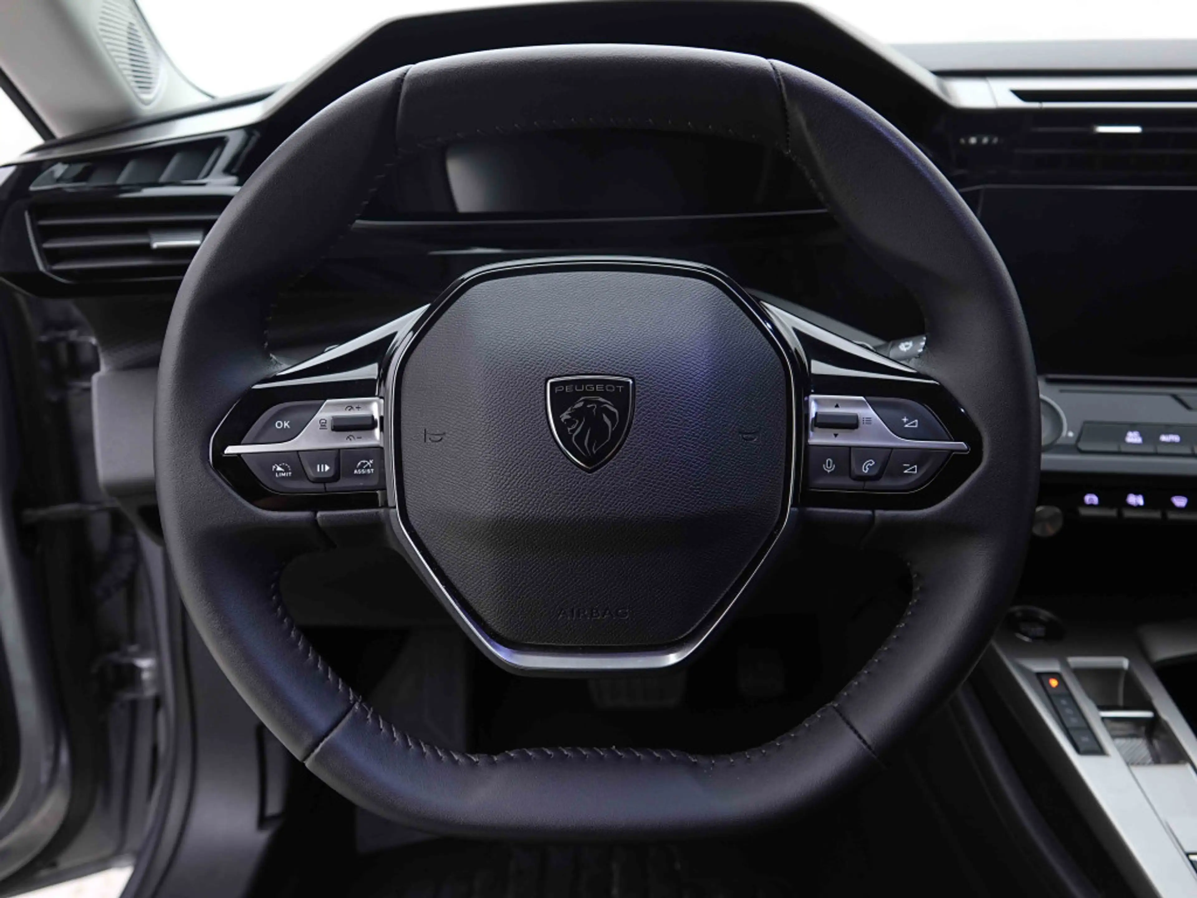 Peugeot 308 Hybrid 145 AUT Style SW | GPS | LED — photo 9