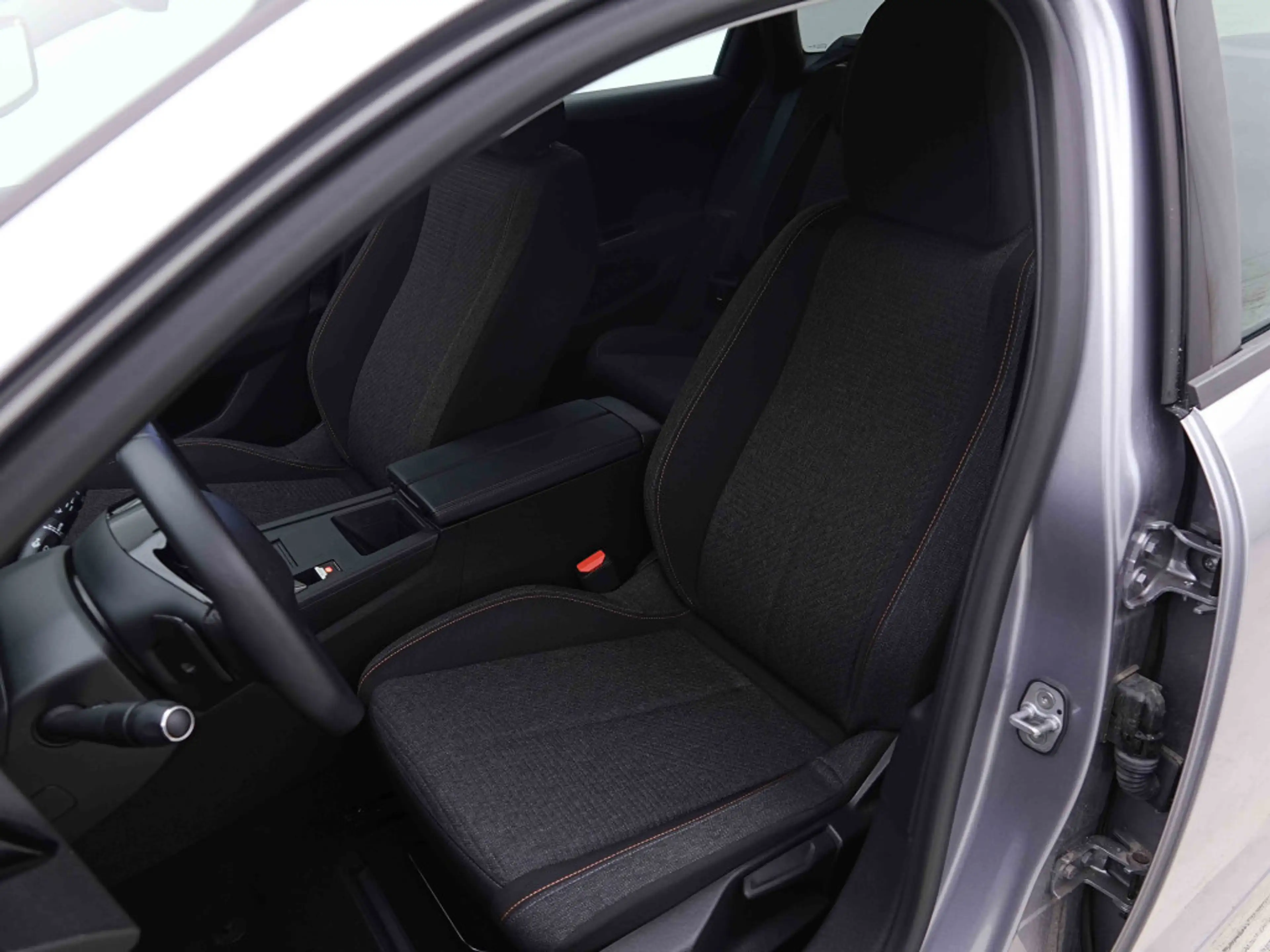 Peugeot 308 Hybrid 145 AUT Style SW | GPS | LED — photo 7