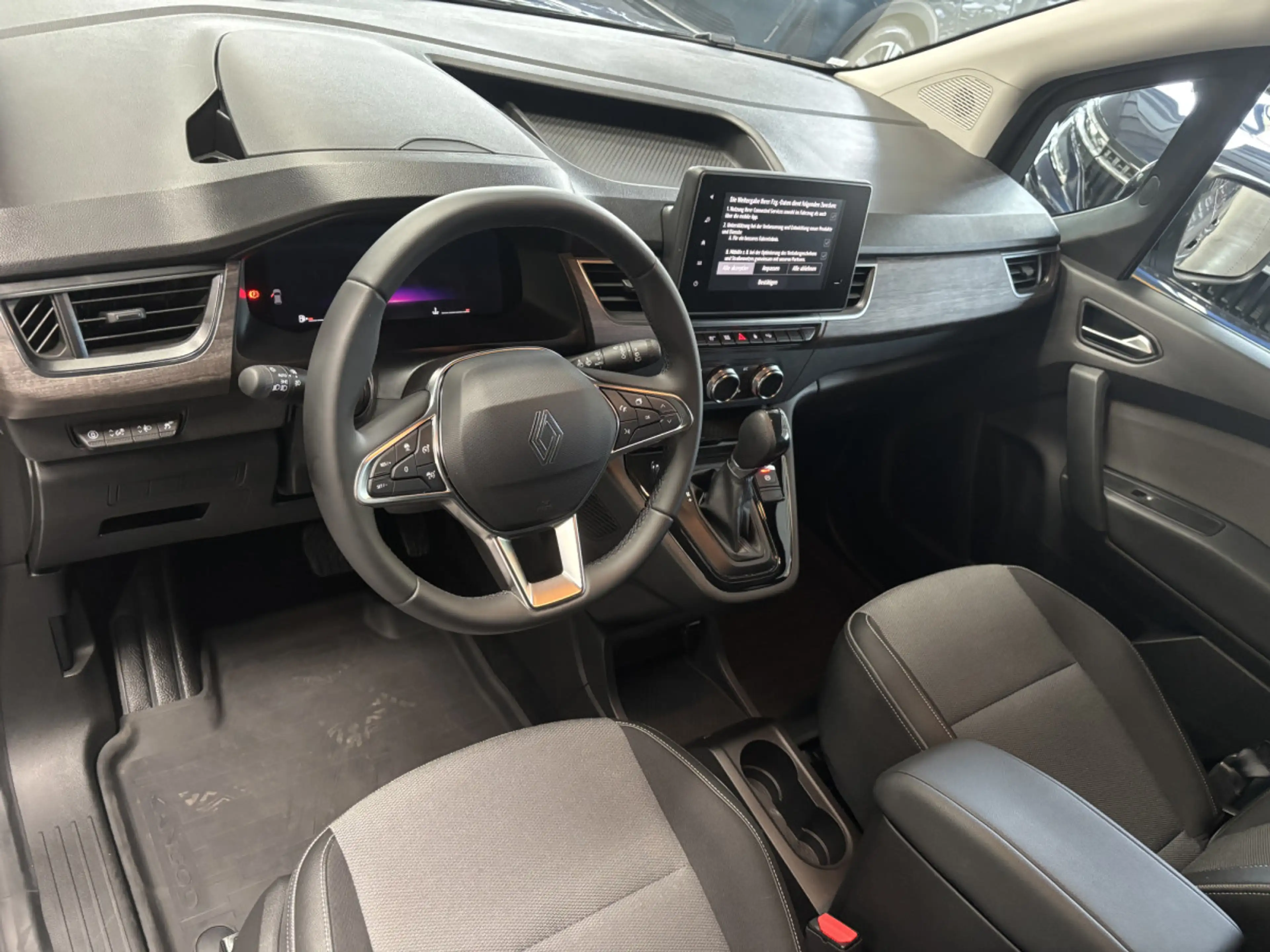 Renault Kangoo 1.3 TCe Techno AT — photo 9