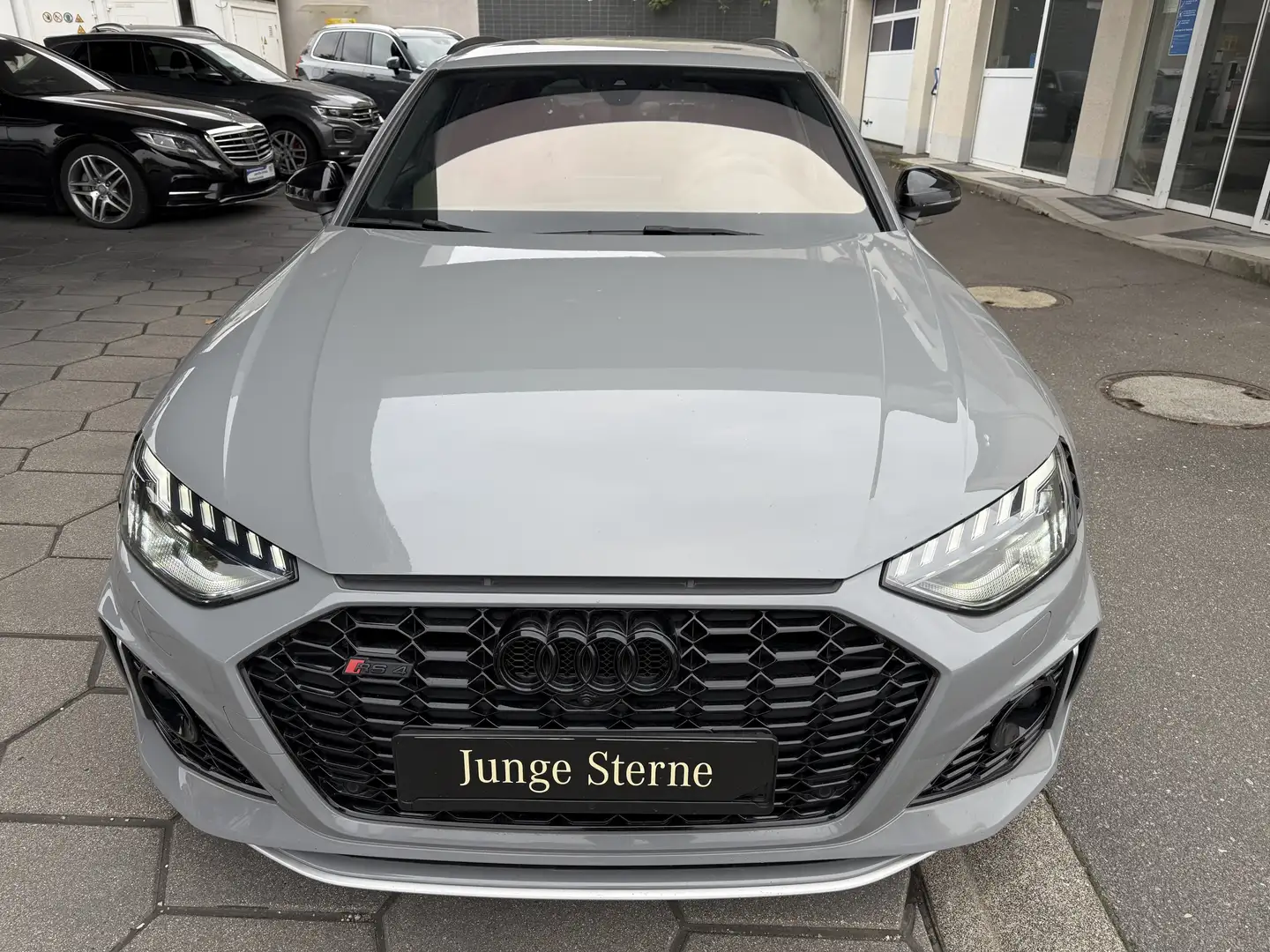 Audi RS4 quattro 1.Hand Matrix Competition "20 Gris - 2