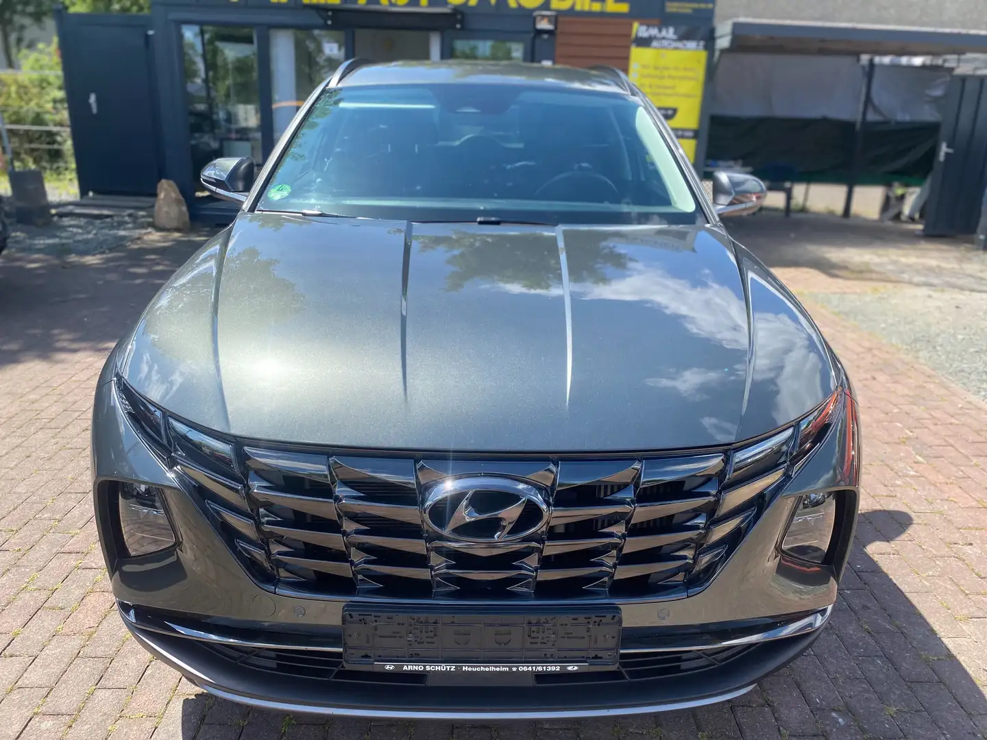 Hyundai TUCSON Mild-Hybrid/Automatik/1.Hand/Scheckheft/AHK/LED Grau - 2
