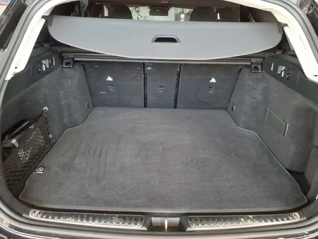 Mercedes-Benz C-Class view 17