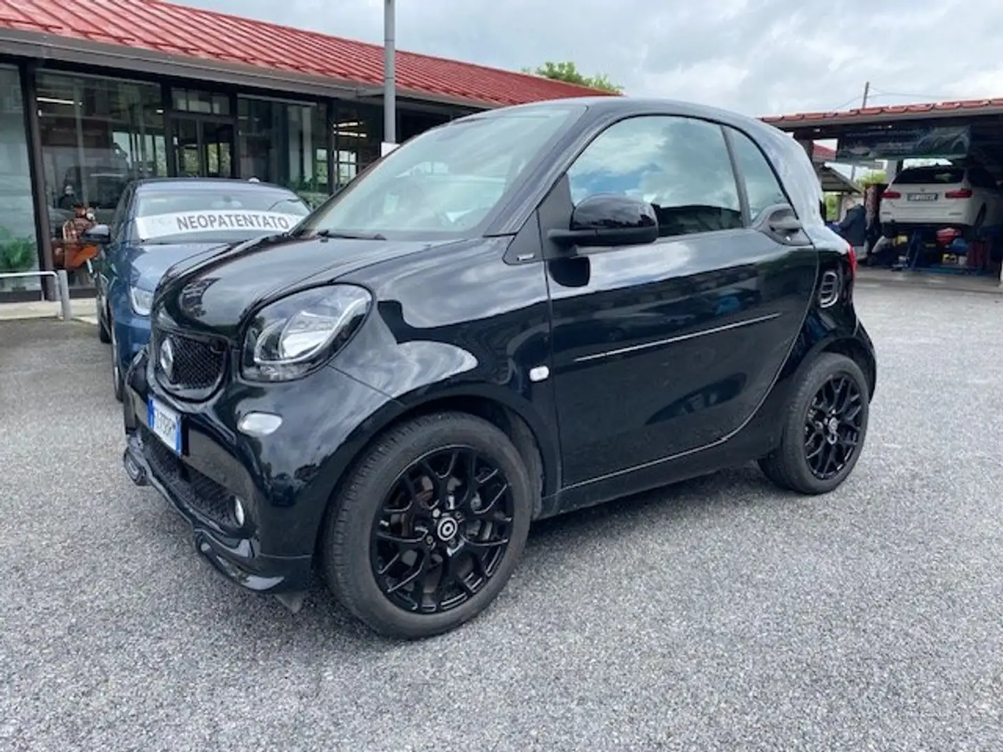 smart forTwo 1.0 SUPERPASSION 71CV - GARANZIA EUROPEA Zwart - 2