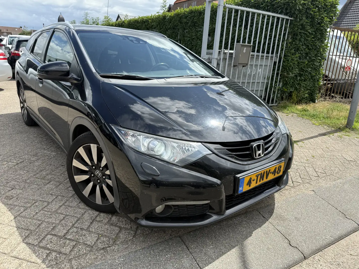 Honda Civic Tourer 1.6D Executive Schwarz - 1