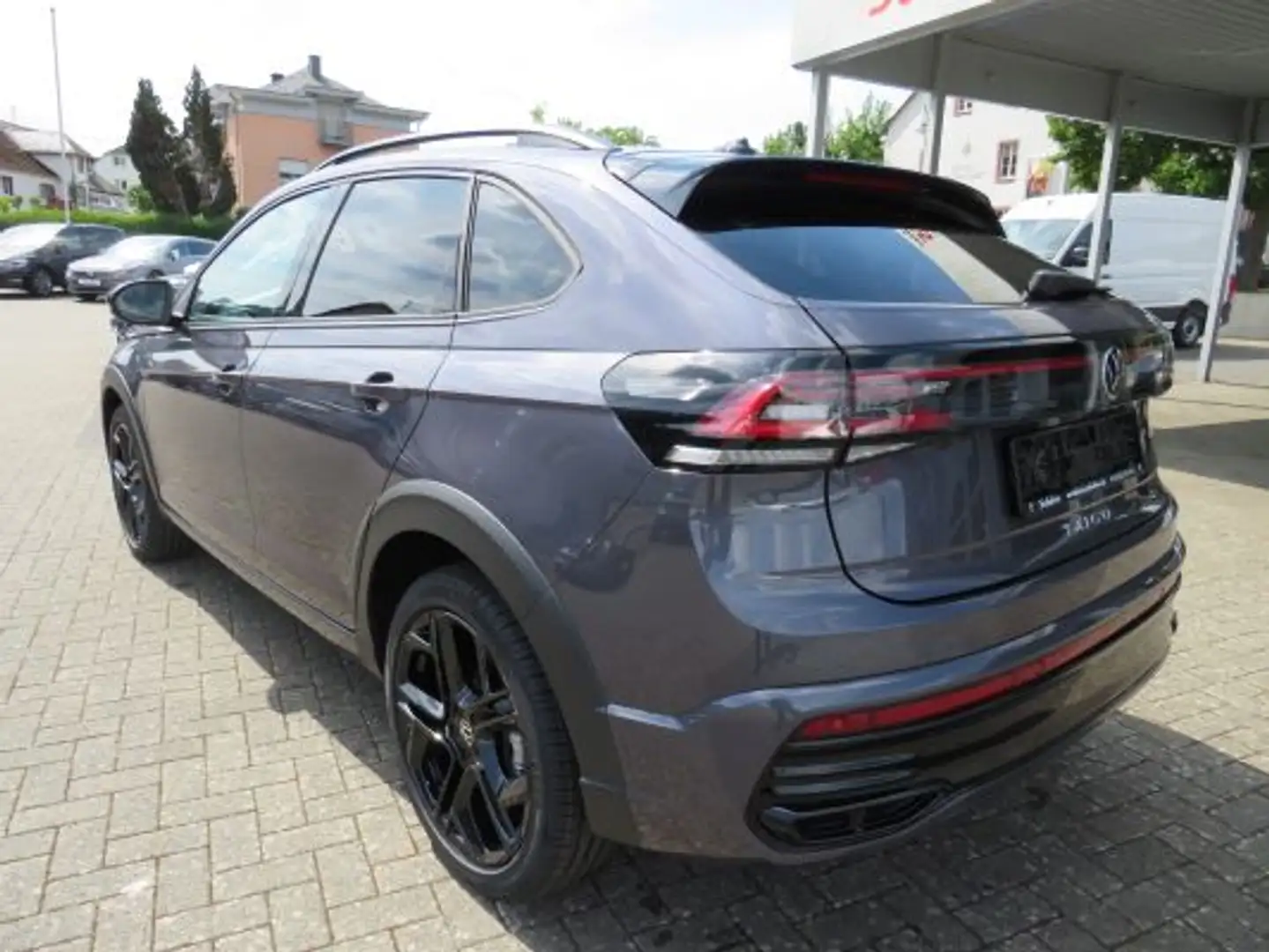 Volkswagen Taigo R-Line 1.0 TSI DSG Grau - 2