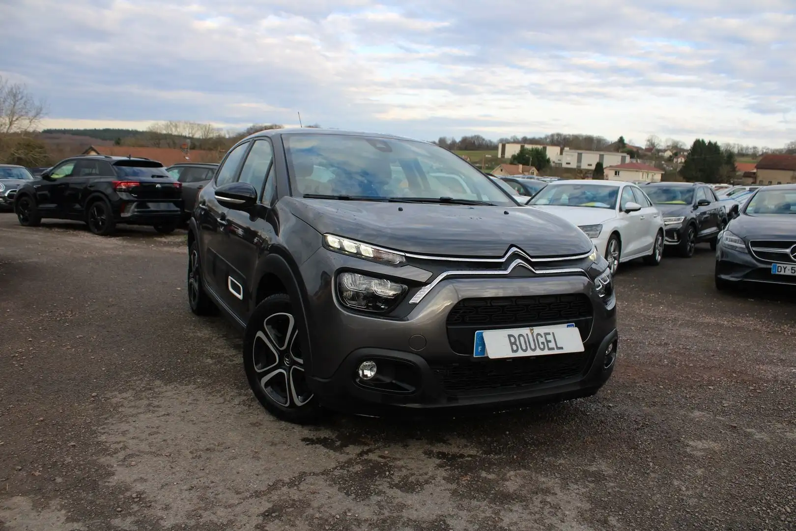 Citroen C3 MAX 110 CV ESSENCE GPS 3D FULL LED CLIM AUDIO USB RE RADAR BLUETOOTH RÉGULATEUR Grau - 1