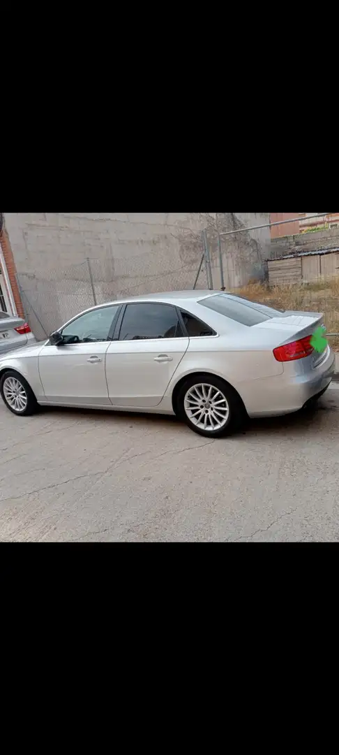 Audi A4 Avant 2.0TDI quattro DPF 143 - 2