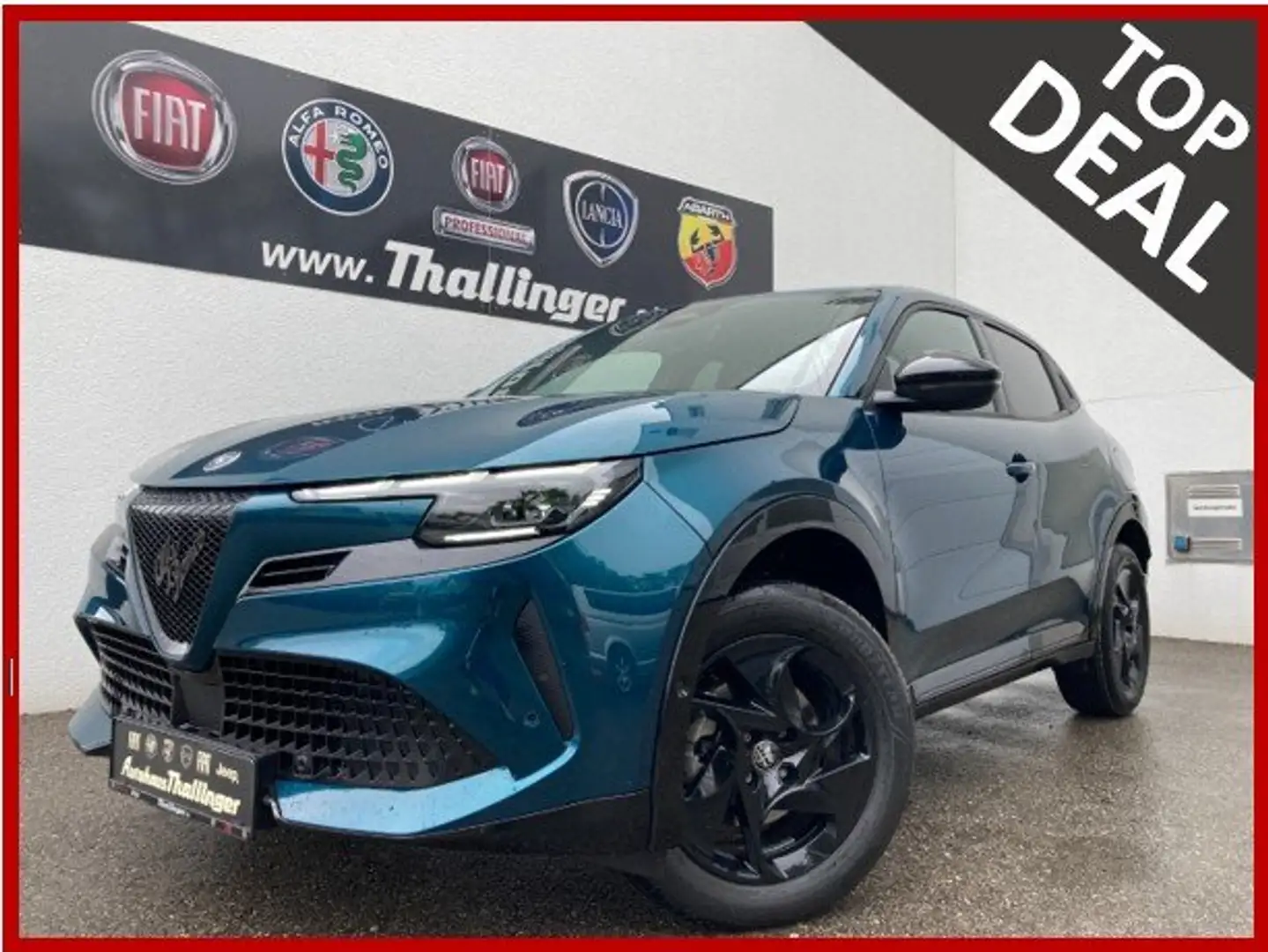 Alfa Romeo Junior Ibrida Ibrida 1.2 145psHybrid Edct6 Ti Blau - 1