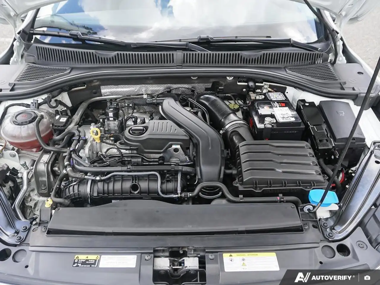 Volkswagen Jetta снимка Volkswagen Jetta