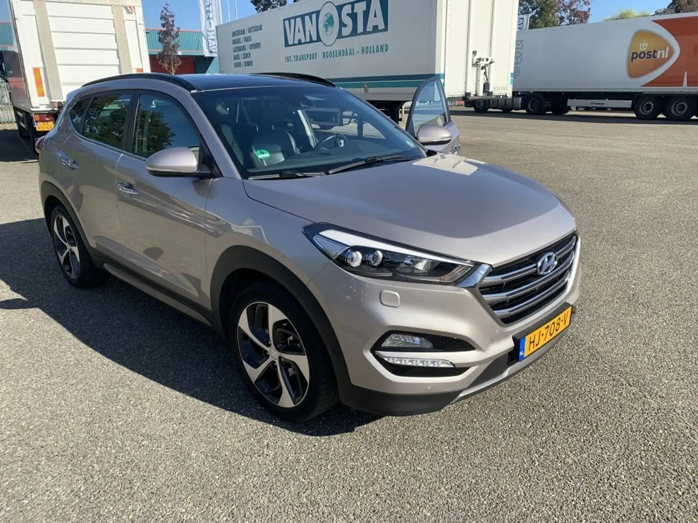 Hyundai TUCSON 2.0 CRDi Premium 4WD Beige - 1