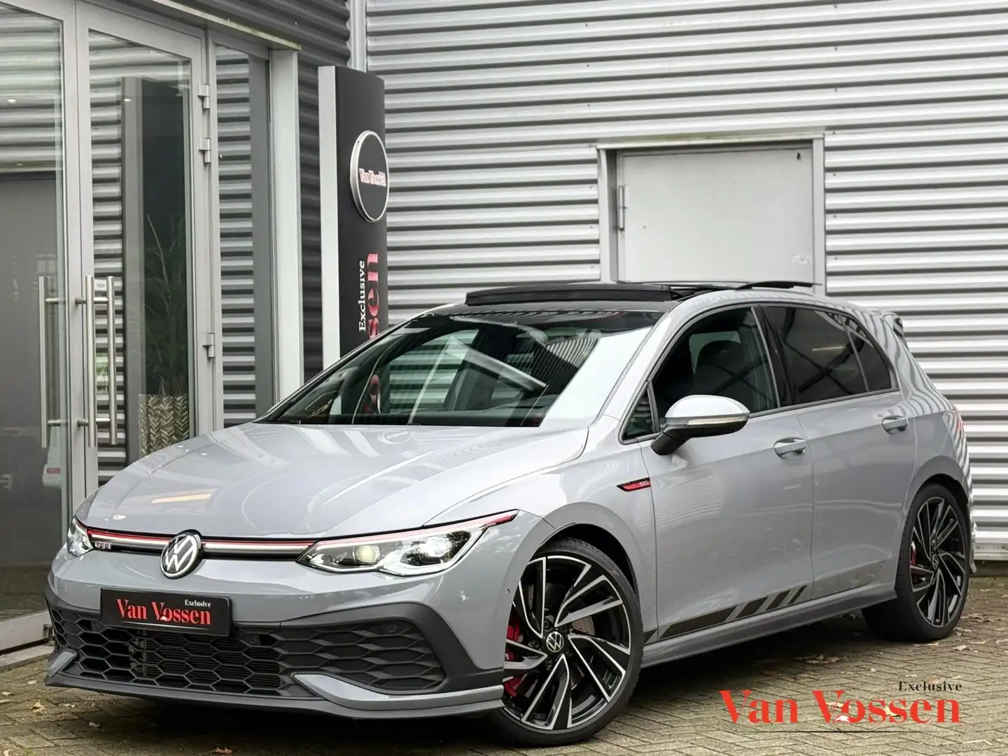 Volkswagen Golf GTI 8 2.0 TSI 245PK|Pano|Carplay|Camera|Sfeer|Virtual Grijs - 1