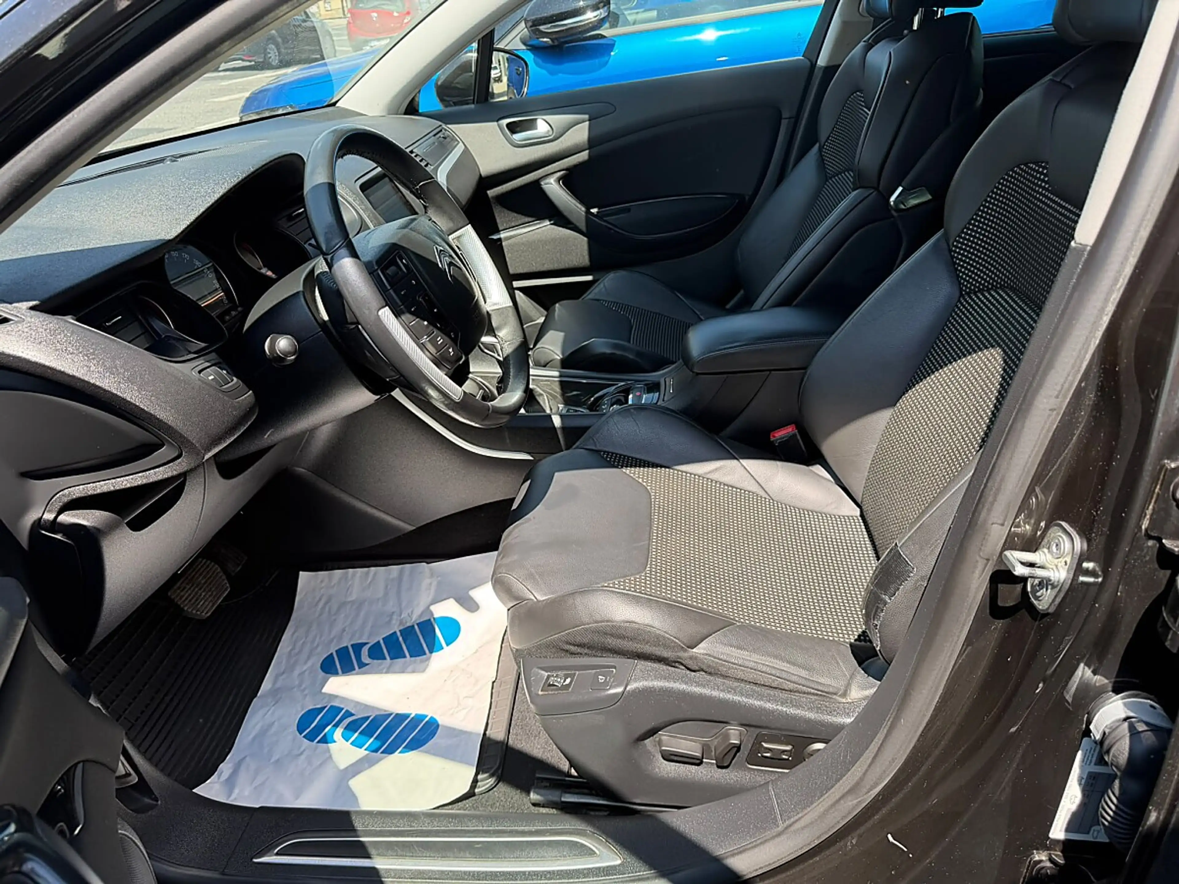 Citroen C5 Tourer BlueHDi 180 EAT6 Exclusive (G2867) — photo 12