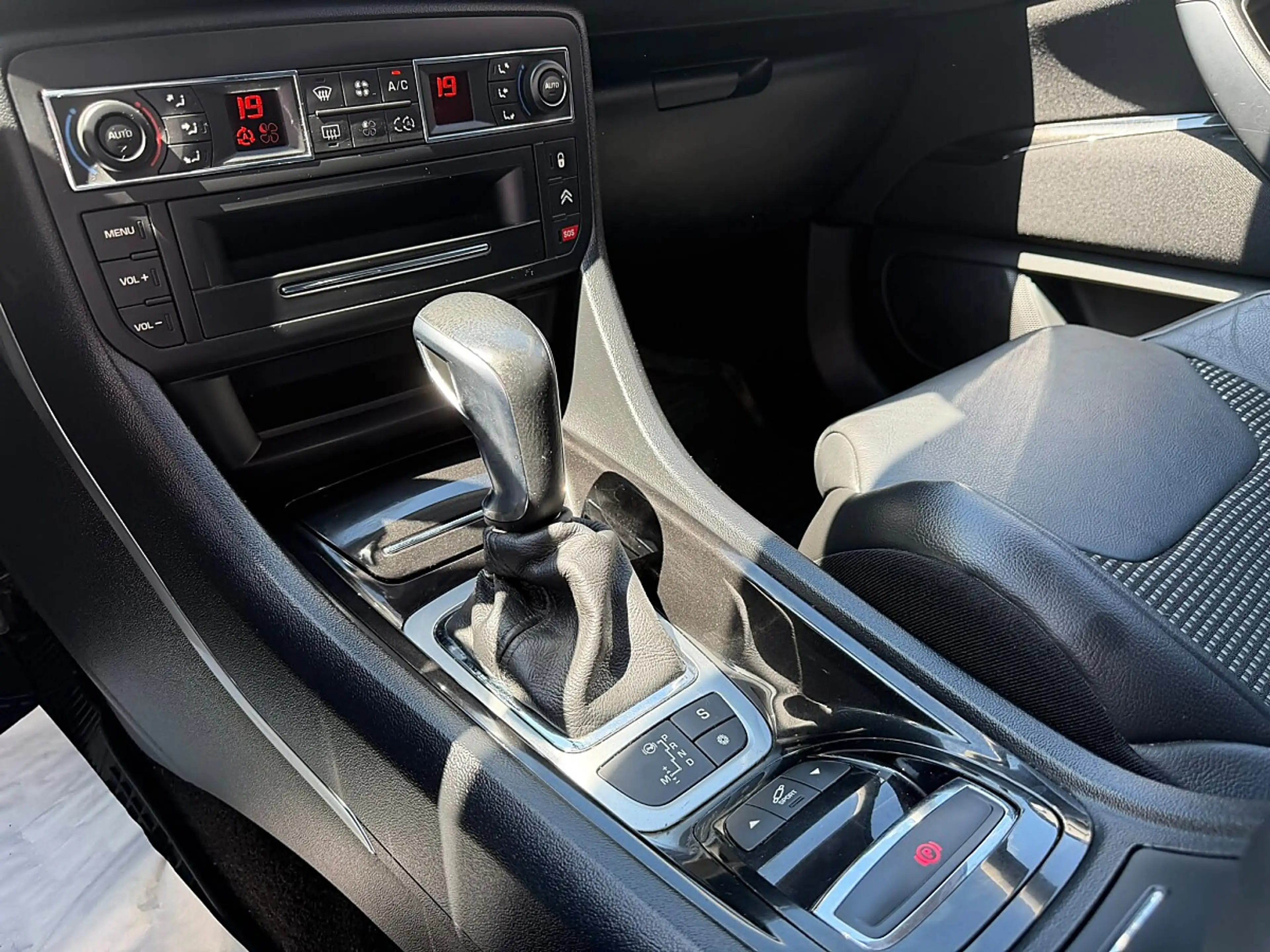 Citroen C5 Tourer BlueHDi 180 EAT6 Exclusive (G2867) — photo 5