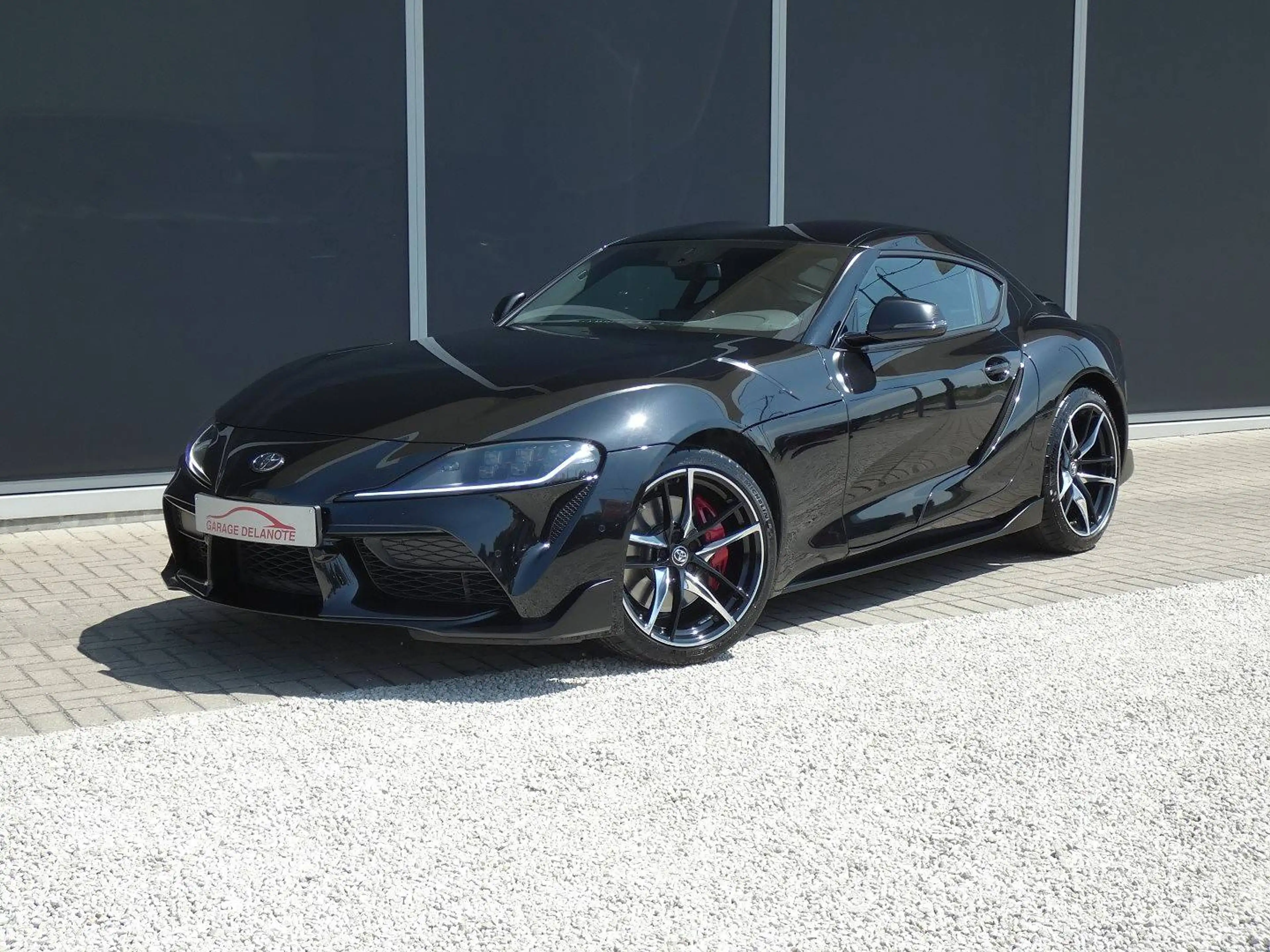 Toyota Supra GR 3.0 Turbo Automaat Sport +Dodehoek +Sensoren +Camera +Zetelverwarming +Leder/Alcantara +Stoelmemory +GPS