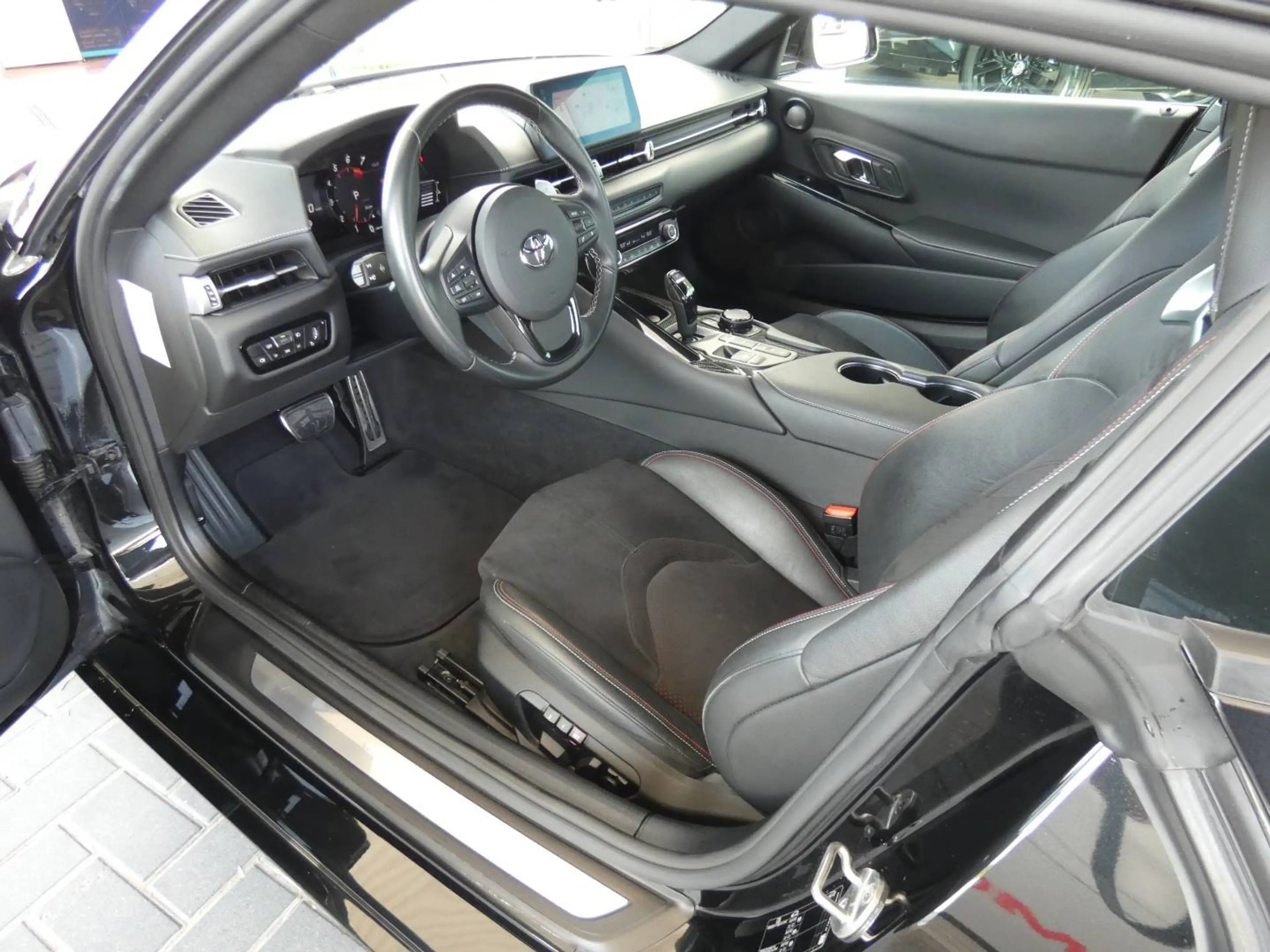 Toyota Supra GR 3.0 Turbo Automaat Sport +Dodehoek +Sensoren +Camera +Zetelverwarming +Leder/Alcantara +Stoelmemory +GPS — photo 8