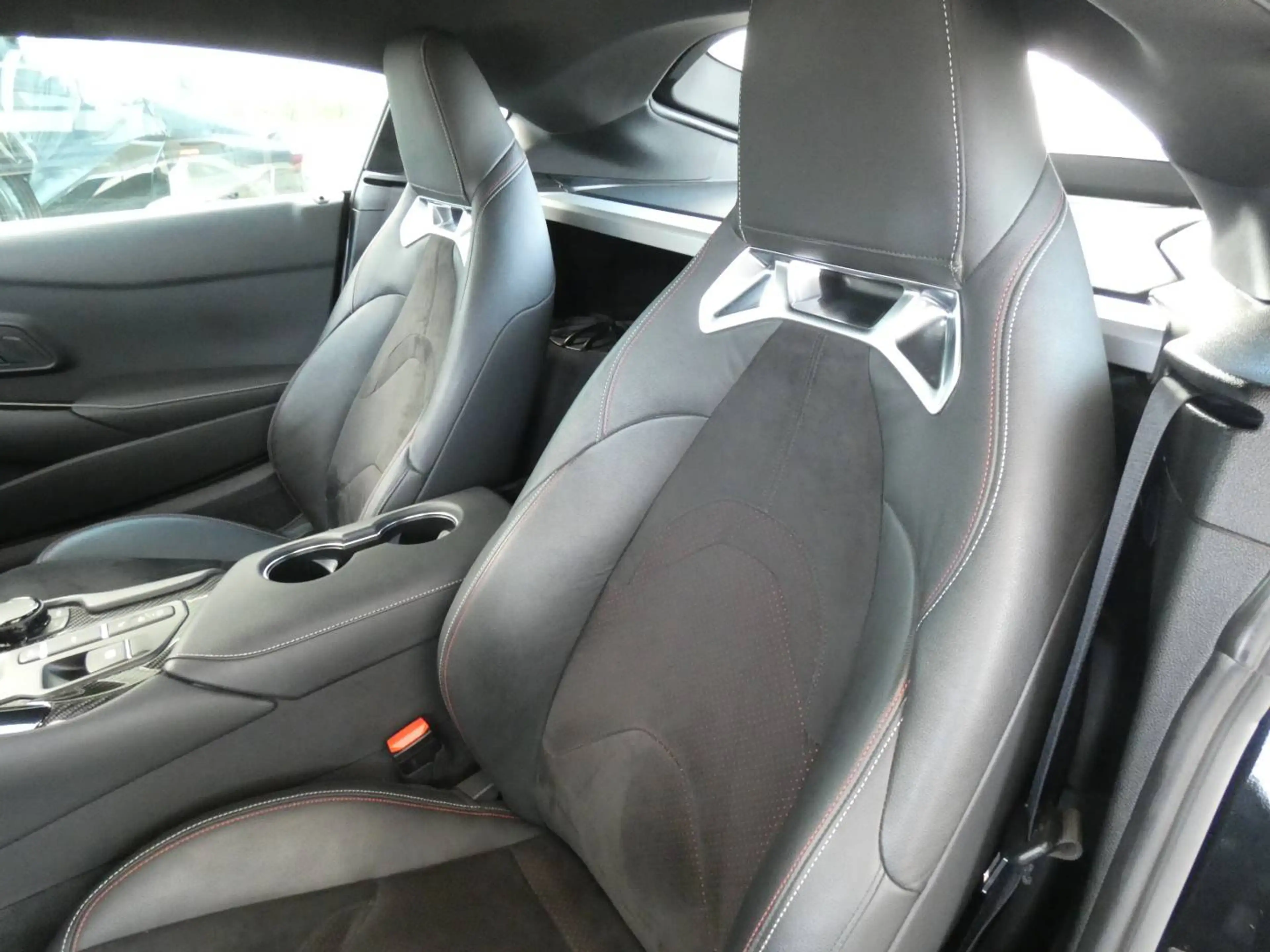 Toyota Supra GR 3.0 Turbo Automaat Sport +Dodehoek +Sensoren +Camera +Zetelverwarming +Leder/Alcantara +Stoelmemory +GPS — photo 9